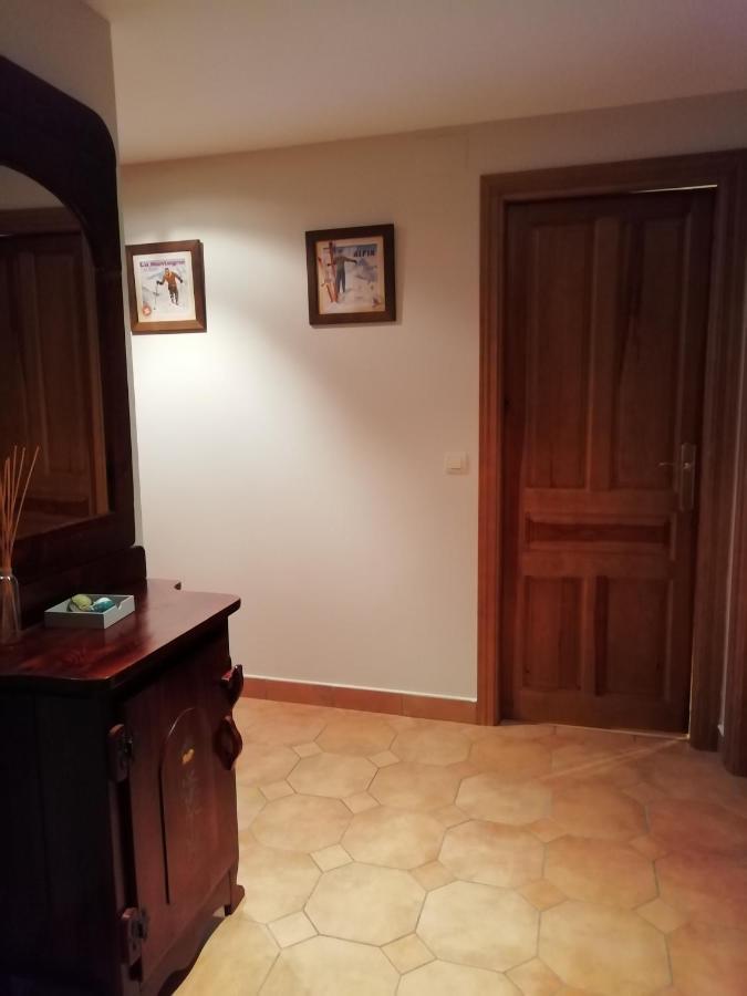 萨连特加列戈Apartamento Familiar Con Vistas Y Garage La Portiecha公寓 外观 照片
