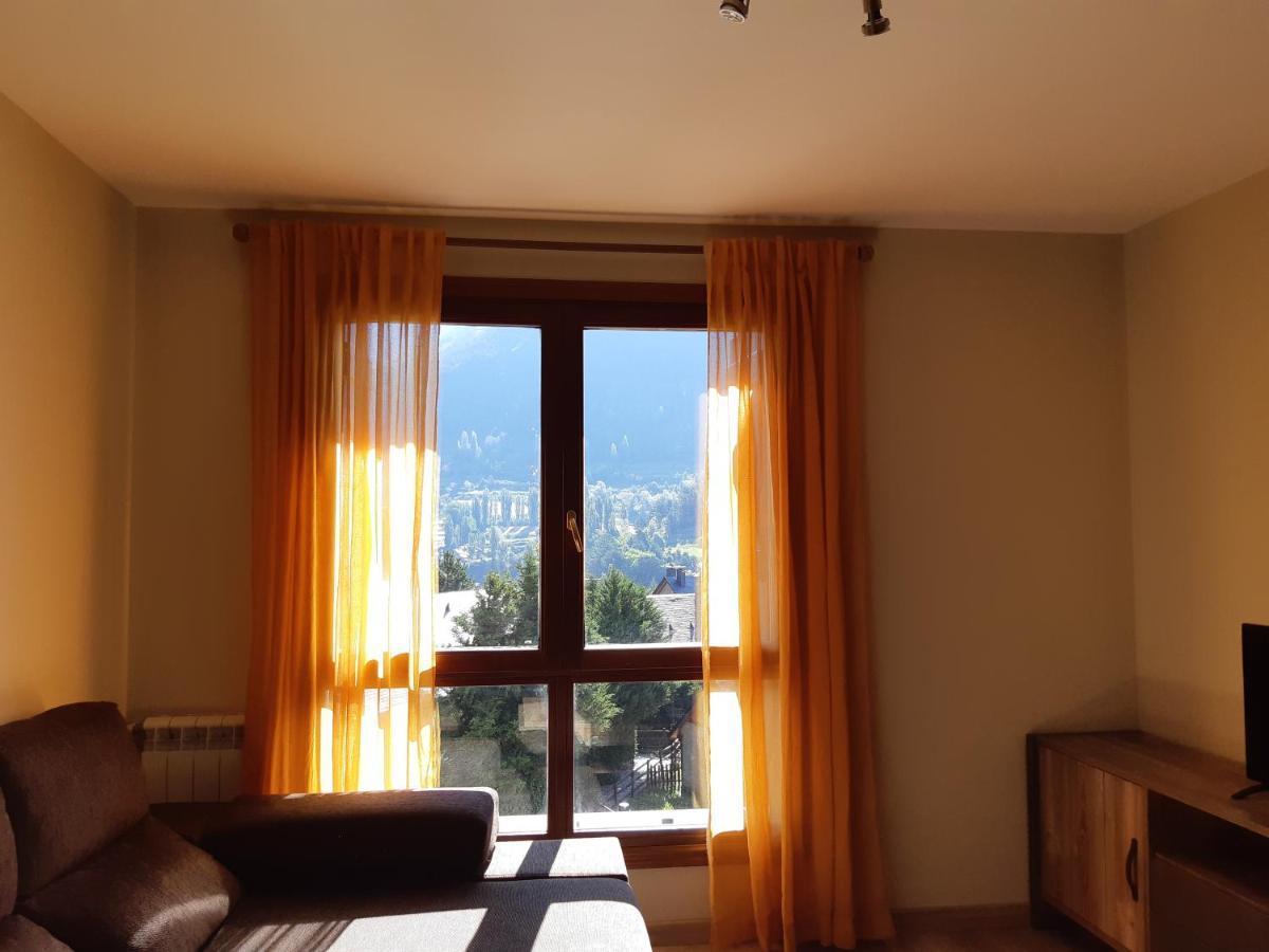 萨连特加列戈Apartamento Familiar Con Vistas Y Garage La Portiecha公寓 外观 照片